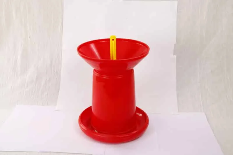 4 KG broiler feeder poultry equipment by Roots Poultry Industries